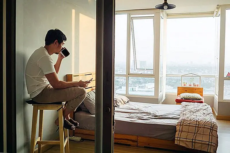 Думая о вызове горячей линии по психическому здоровью? Вот что ожидать