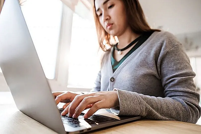 Этот сайт для онлайн-новостей позаботится о том, чтобы подвести итоги дня