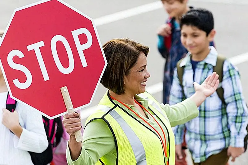 4 простых способа заработать деньги, пока вы застряли на линии взятия студента