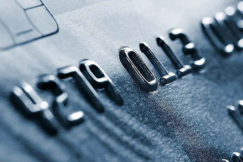 Что такое «деньги» Хозяин Farnoosh Torabi хочет, чтобы вы знали о кредитных баллах