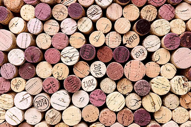 Получили тонны пустых бутылок вина (почему-то)? Как продать их на Ebay