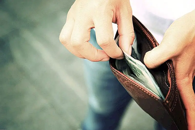 Этот денежный перевод сделает праздничные ужины неудобными для всей семьи