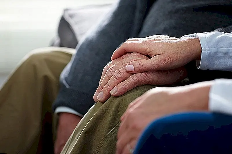 Вот почему занятие временем работы, чтобы заботиться о любимом, настолько напряжено