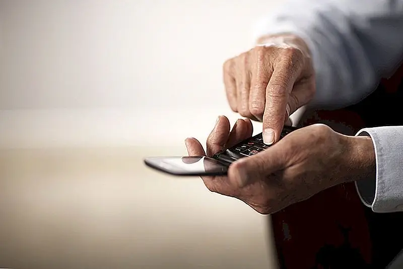 Этот новый мошенник нацеливает получателей Medicare - вот как его избежать