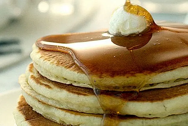 Блинчики для ужина? Да, пожалуйста! Дети Get 'Em бесплатно на весь месяц Denny's