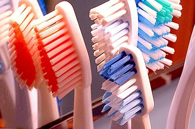 В субботу ветераны могут получить бесплатную стоматологическую помощь в 33 штатах. Вот как