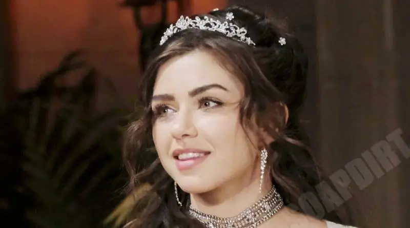 Days of our Lives' Comings & Goings: Ciara Gone - странный стажер прибыл - Chloe Pops Up