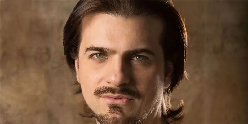 Пабло Азар чувствует себя забаненным Telemundo