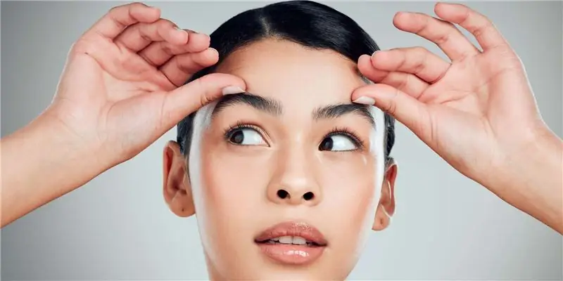 The 411 on TikTok: тенденция к тейпированию лица, почему это плохо