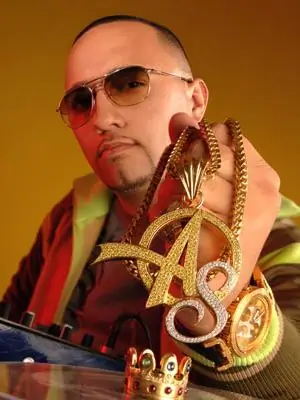 Alex Sensation: музыка - мой провод заземления