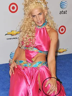 Нюрка Маркос называет Дженни Риверу «китом»