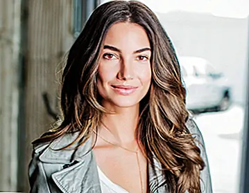 Минута с: Лили Олдридж