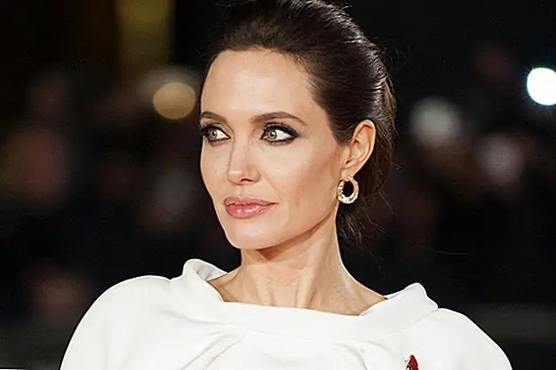 Анджелина Джоли удаляет яичники после возможных ранних признаков рака