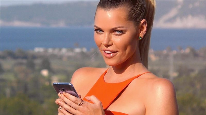 Райан Сикрест дал Гарри Коннику-младшему сотрясение мозга от американского Идола