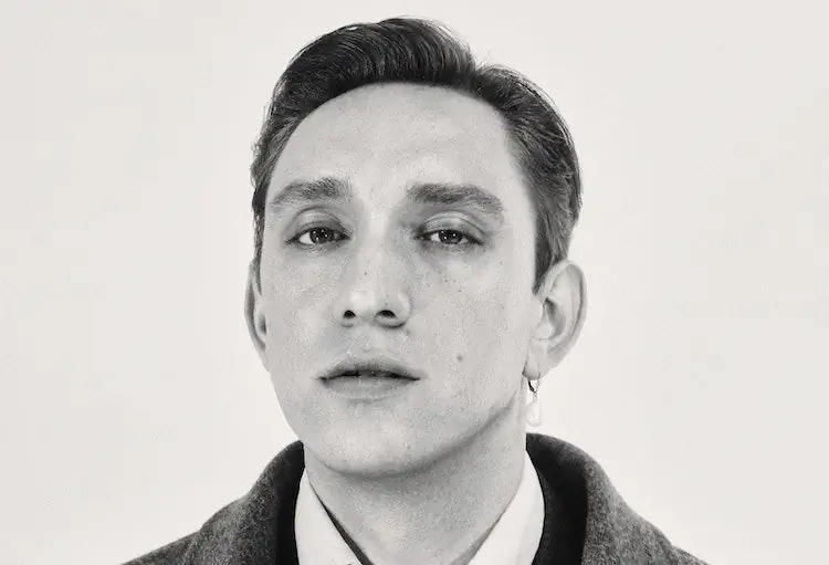 Оливер Сим (The xx) также выходит соло с чувственным синглом
