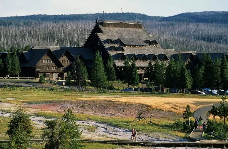 Old Faithful Inn, Йеллоустон Old Faithful Inn, Йеллоустон
