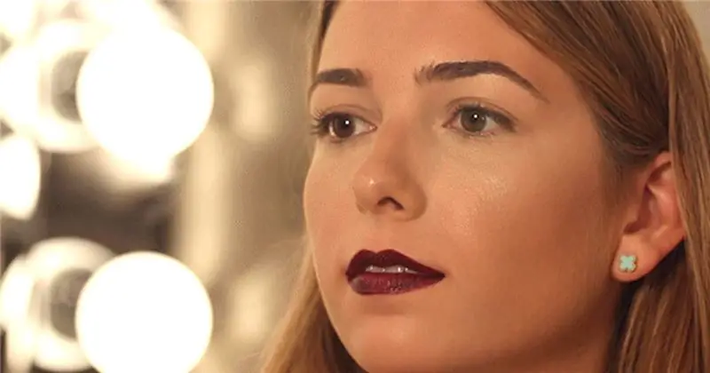 Vampy lipstick: осенний цвет губ, который подходит всем