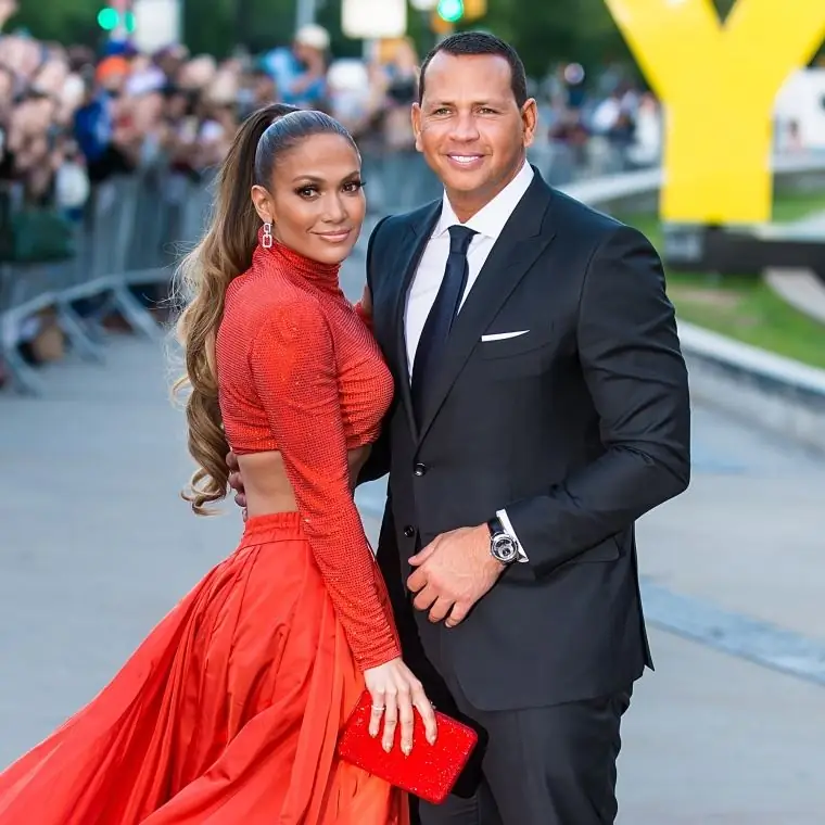 Дженнифер Лопес и Алекс Родригес на церемонии вручения наград CFDA Fashion Awards 2019 Дженнифер Лопес и Алекс Родригес на церемонии вручения наград CFDA Fashion Awards 2019