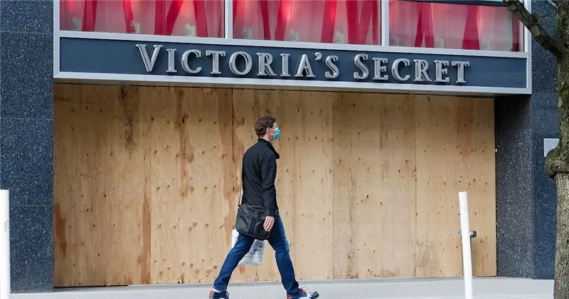 Victoria’s Secret закроет 250 магазинов в США и Канаде