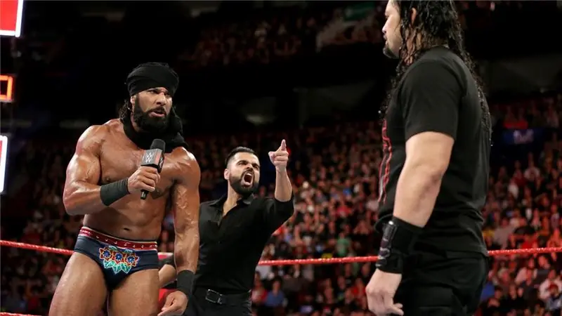 WWE Champions Corner (30 апреля - 1 мая): Moaning Reigns