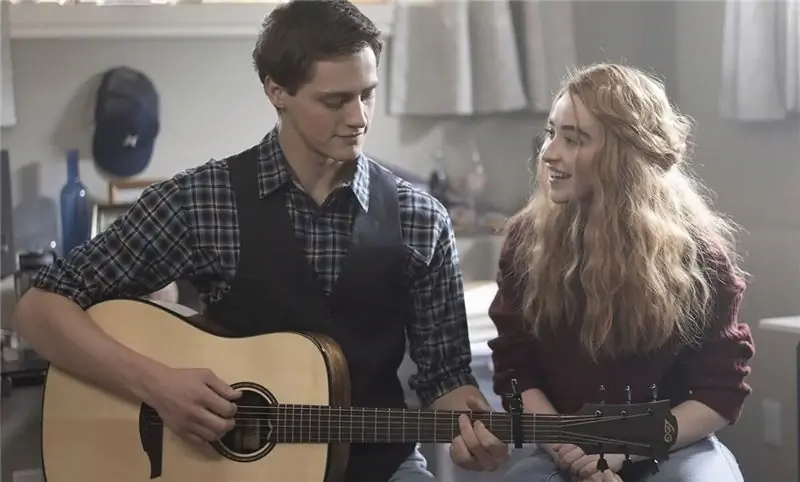 Облака ОБЗОР - биографический фильм, который парит над остальными