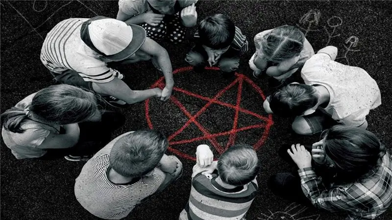 Whisper Down The Lane: Паранойя и пентаграммы