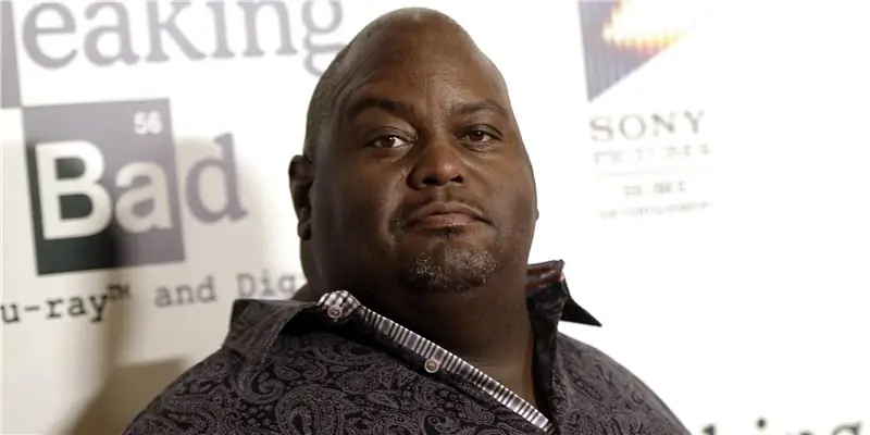 Лавелл Кроуфорд Собственный капитал: Вики, женат, семья, свадьба, зарплата, братья и сестры