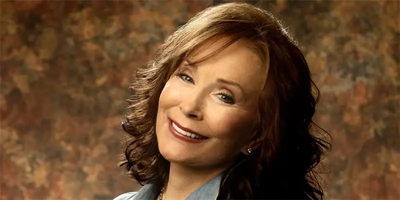 Лоретта Линн Собственный капитал: Вики, Замужем, Семья, Свадьба, Заработная плата, Братья и сестры