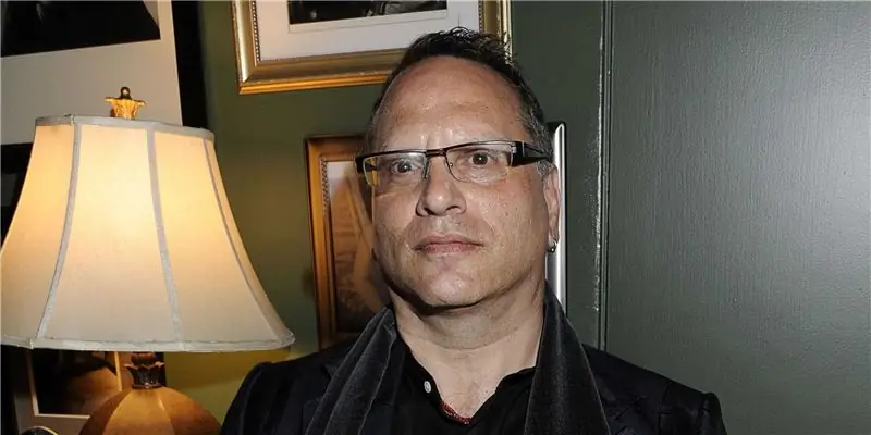 Базз Биссинджер Собственный капитал: Вики, В браке, Семья, Свадьба, Заработная плата, Братья и сестры