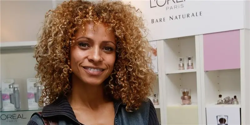 Состояние Мишель Херд: Вики, Замужем, Семья, Свадьба, Заработная плата, Братья и сестры