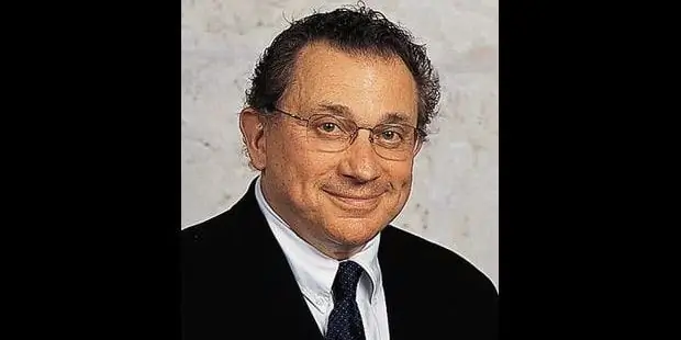 Герберт Саймон Чистая стоимость: Вики, женат, семья, свадьба, зарплата, братья и сестры