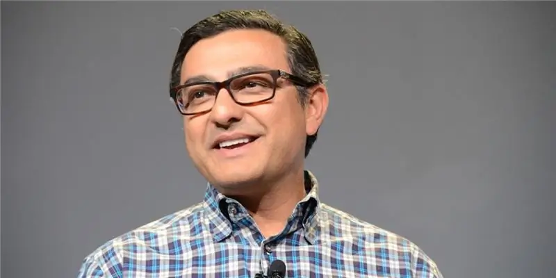 Вик Гундотра Чистая стоимость: Вики, женат, семья, свадьба, зарплата, братья и сестры