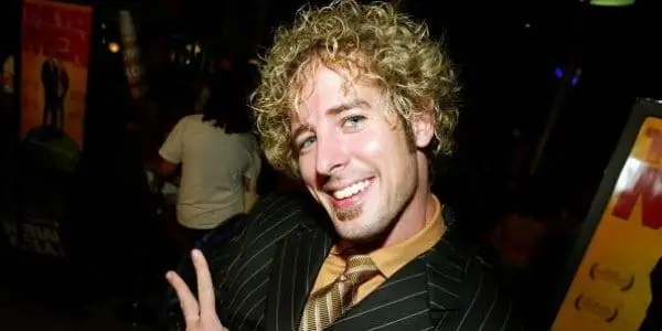 Джонни Фэйрплей Чистая стоимость: Вики, Женат, Семья, Свадьба, Заработная плата, Братья и сестры