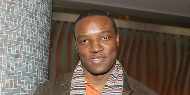 Кваме Джексон Чистая стоимость: вики, женат, семья, свадьба, зарплата, братья и сестры