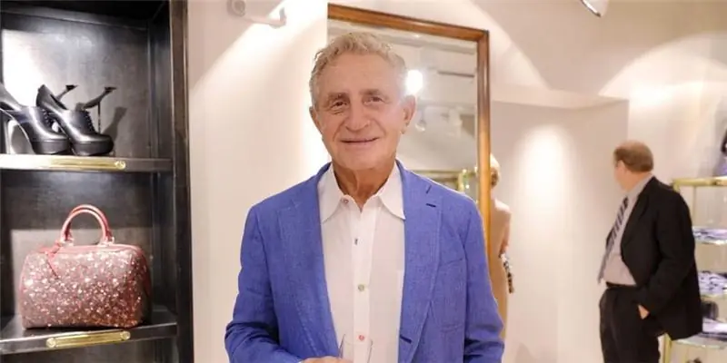 Дональд Соффер Собственный капитал: Вики, женат, семья, свадьба, зарплата, братья и сестры