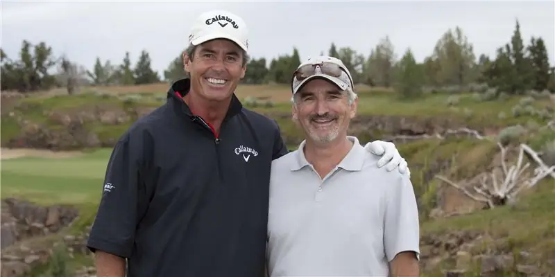 Ян Бейкер Финч Собственный капитал: Вики, женат, семья, свадьба, зарплата, братья и сестры