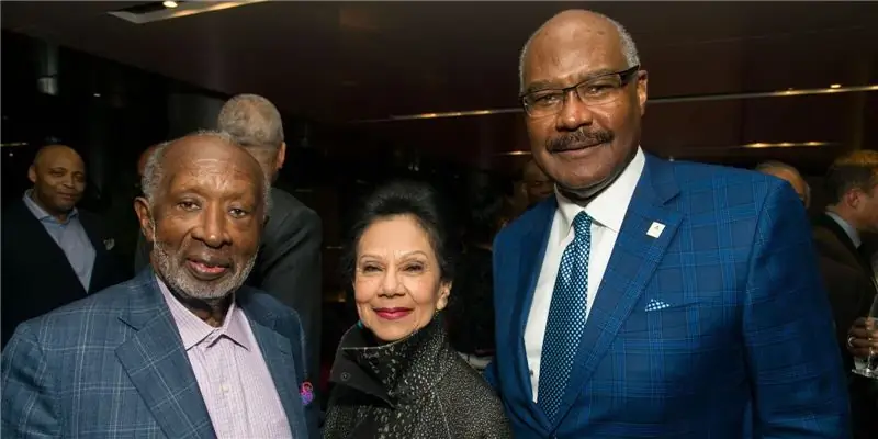 Кларенс Авант Собственный капитал: Вики, женат, семья, свадьба, зарплата, братья и сестры