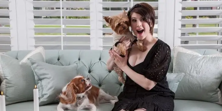 Состояние Мелани Паксон: Вики, замужем, семья, свадьба, зарплата, братья и сестры