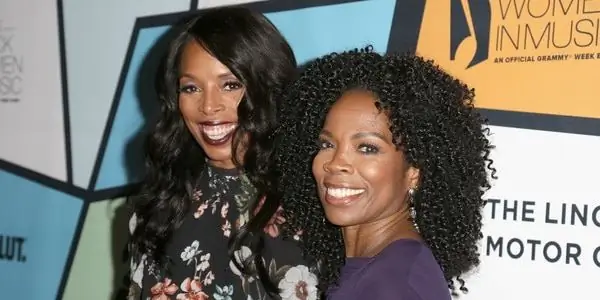 Тайра Феррелл Собственный капитал: Вики, В браке, Семья, Свадьба, Заработная плата, Братья и сестры