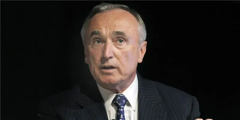 Уильям Браттон Чистая стоимость: Вики, Женат, Семья, Свадьба, Заработная плата, Братья и сестры