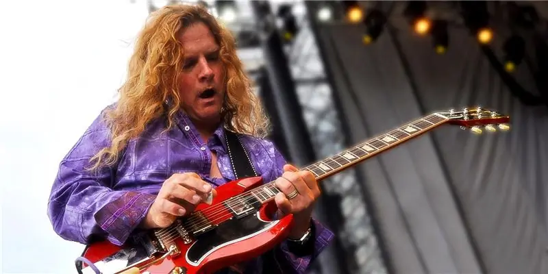 Фрэнк Хэннон Собственный капитал: Вики, женат, семья, свадьба, зарплата, братья и сестры