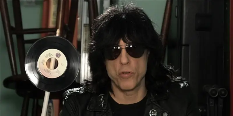 Марки Рамон Собственный капитал: Вики, Женат, Семья, Свадьба, Заработная плата, Братья и сестры