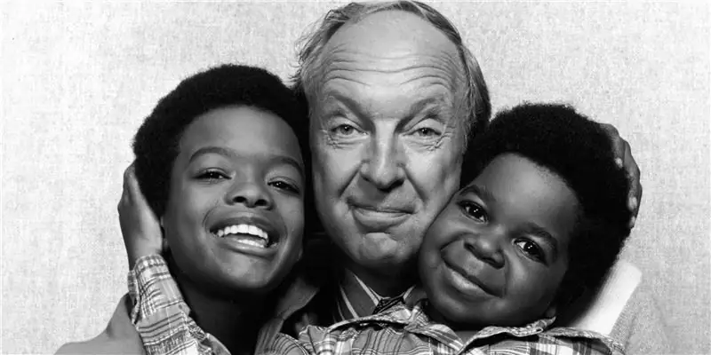 Конрад Бейн Собственный капитал: Вики, Женат, Семья, Свадьба, Заработная плата, Братья и сестры