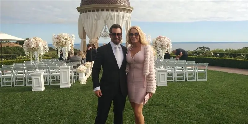 Мика Танус Чистая стоимость: Вики, женат, семья, свадьба, зарплата, братья и сестры