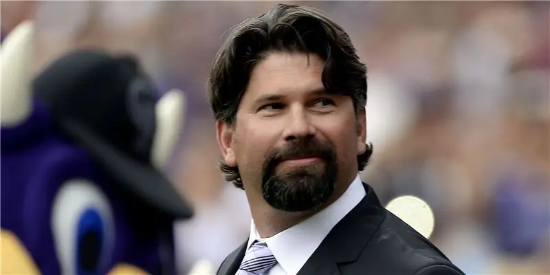 Состояние Тодда Хелтона: Вики, Женат, Семья, Свадьба, Заработная плата, Братья и сестры