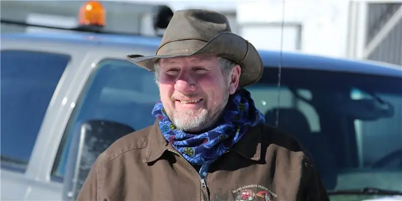 Алекс Дебогорски Собственный капитал: Вики, женат, семья, свадьба, зарплата, братья и сестры