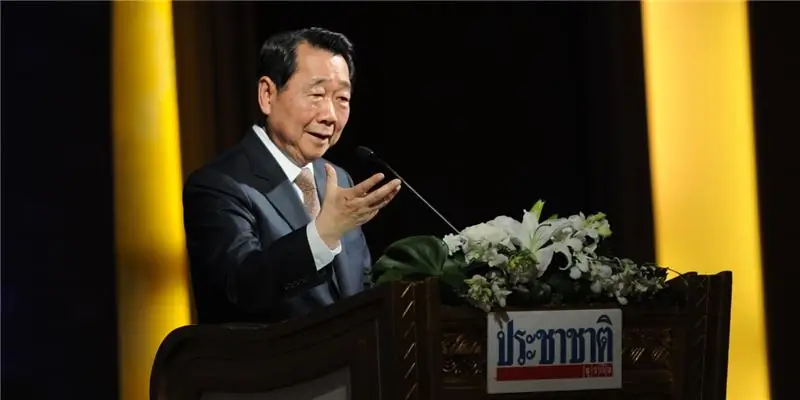 Данин Чераванонт Чистая стоимость: Вики, Женат, Семья, Свадьба, Заработная плата, Братья и сестры