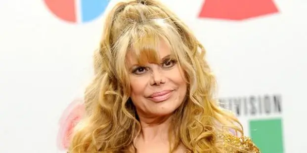 Состояние Чаро: Вики, В браке, Семья, Свадьба, Заработная плата, Братья и сестры