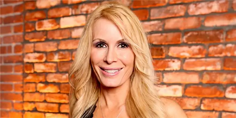 Пегги Танус Собственный капитал: Вики, В браке, Семья, Свадьба, Заработная плата, Братья и сестры