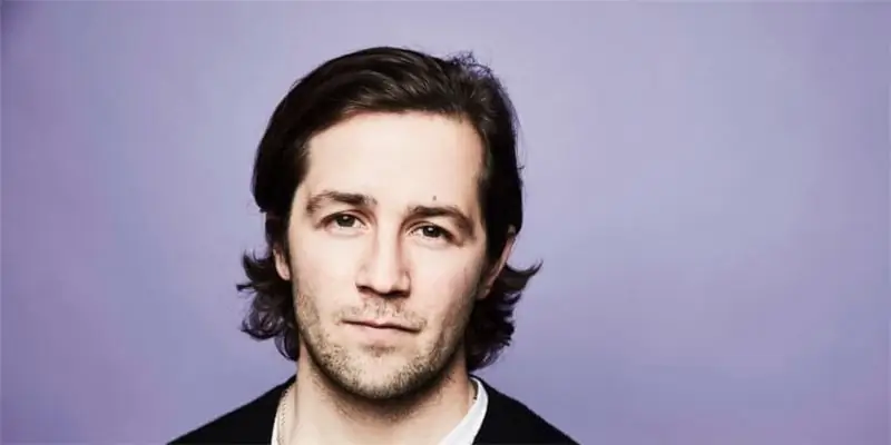 Майкл Ангарано Чистая стоимость: Вики, женат, семья, свадьба, зарплата, братья и сестры